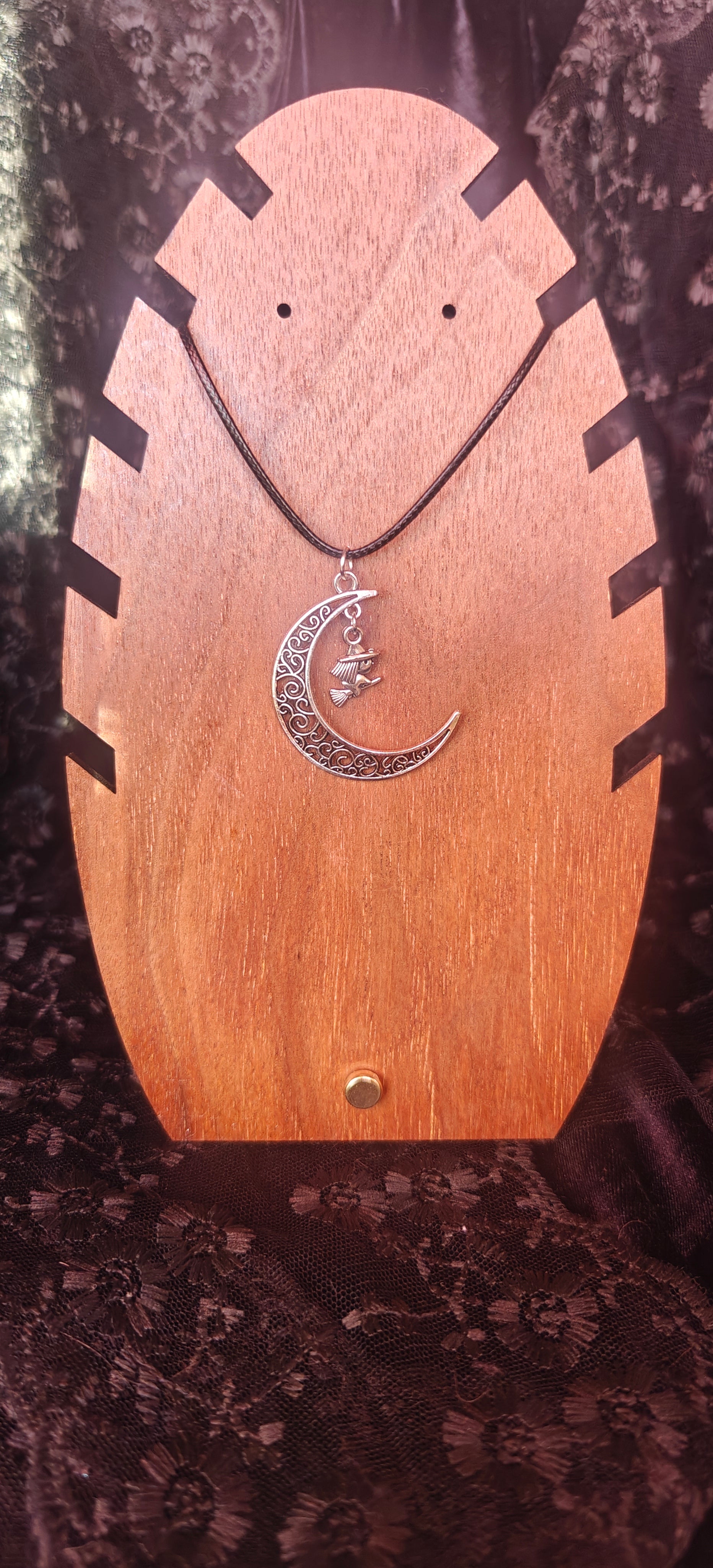 Noita ja Kuunsirppi - Kaulakoru