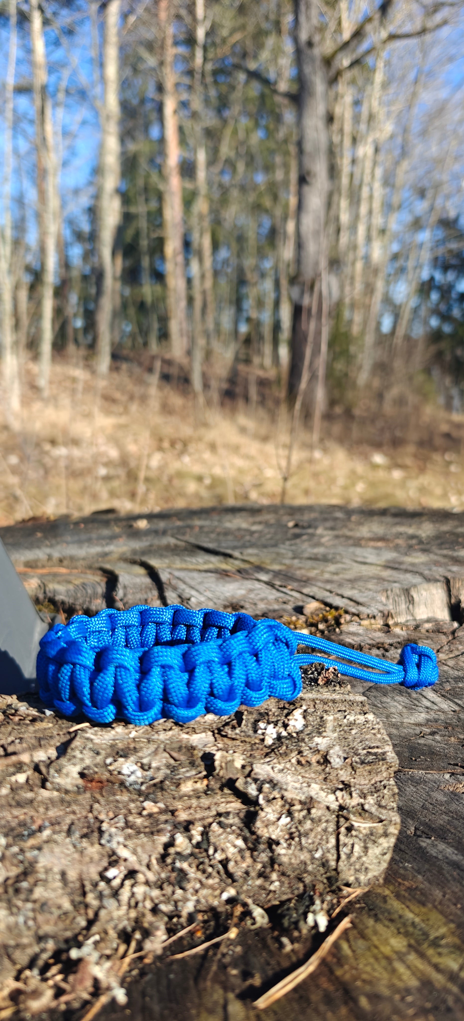 Umbra field-Pulse Blue